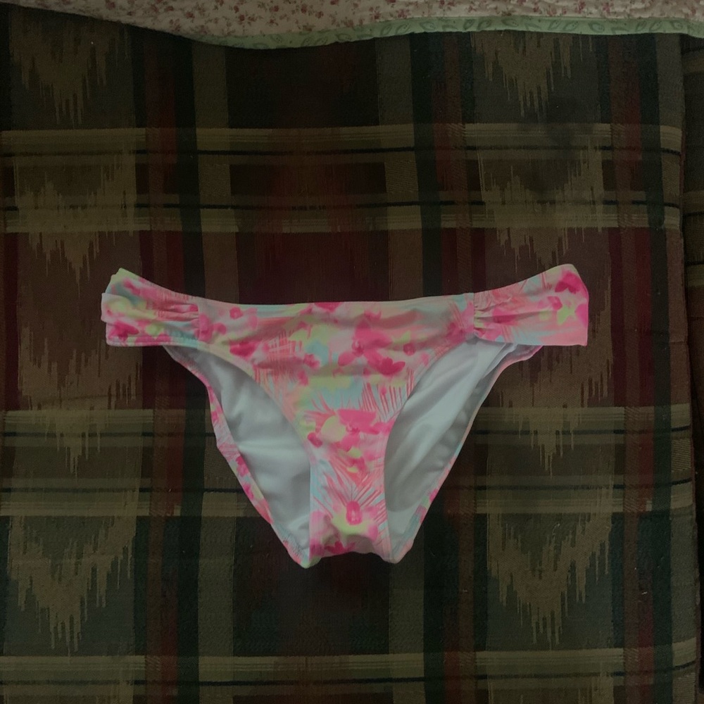 VS PINK XS floral bikini bottoms.